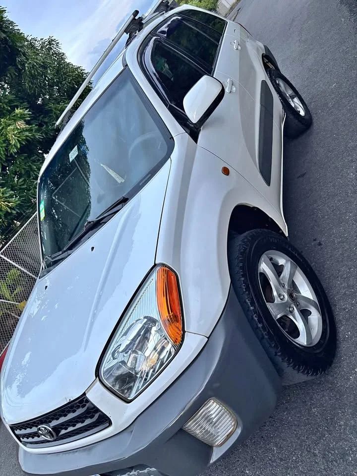 Toyota RAV4 - Image 6