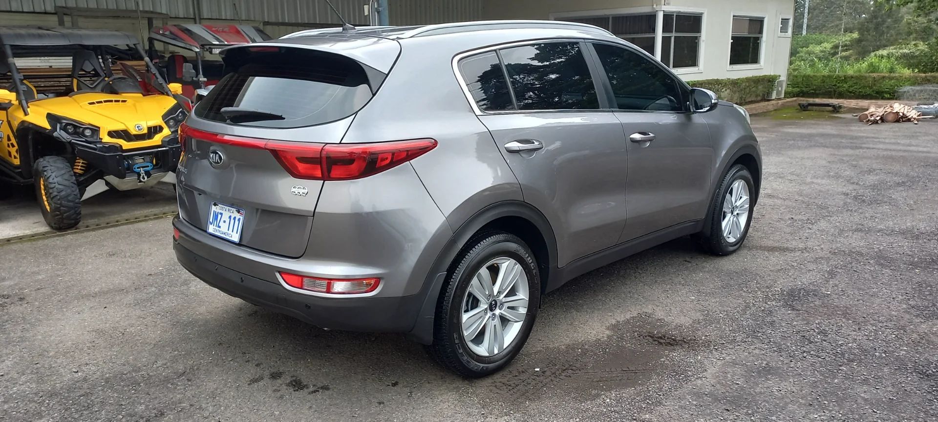 Kia Sportage - Image 11