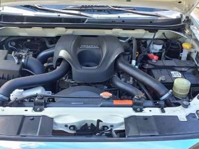 Isuzu D-Max - Image 2