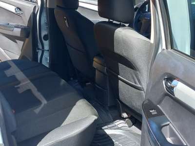 Isuzu D-Max - Image 3