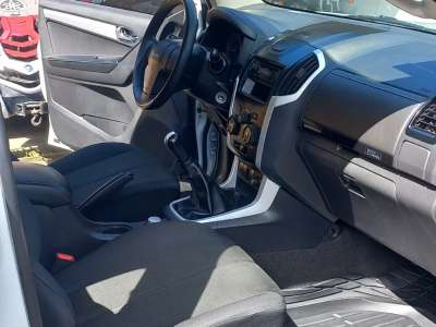 Isuzu D-Max - Image 5