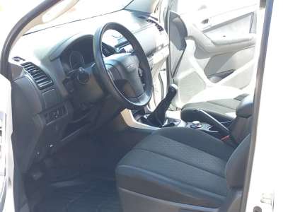 Isuzu D-Max - Image 6