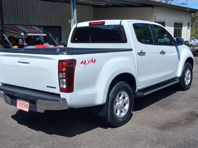 Isuzu D-Max - Image 8