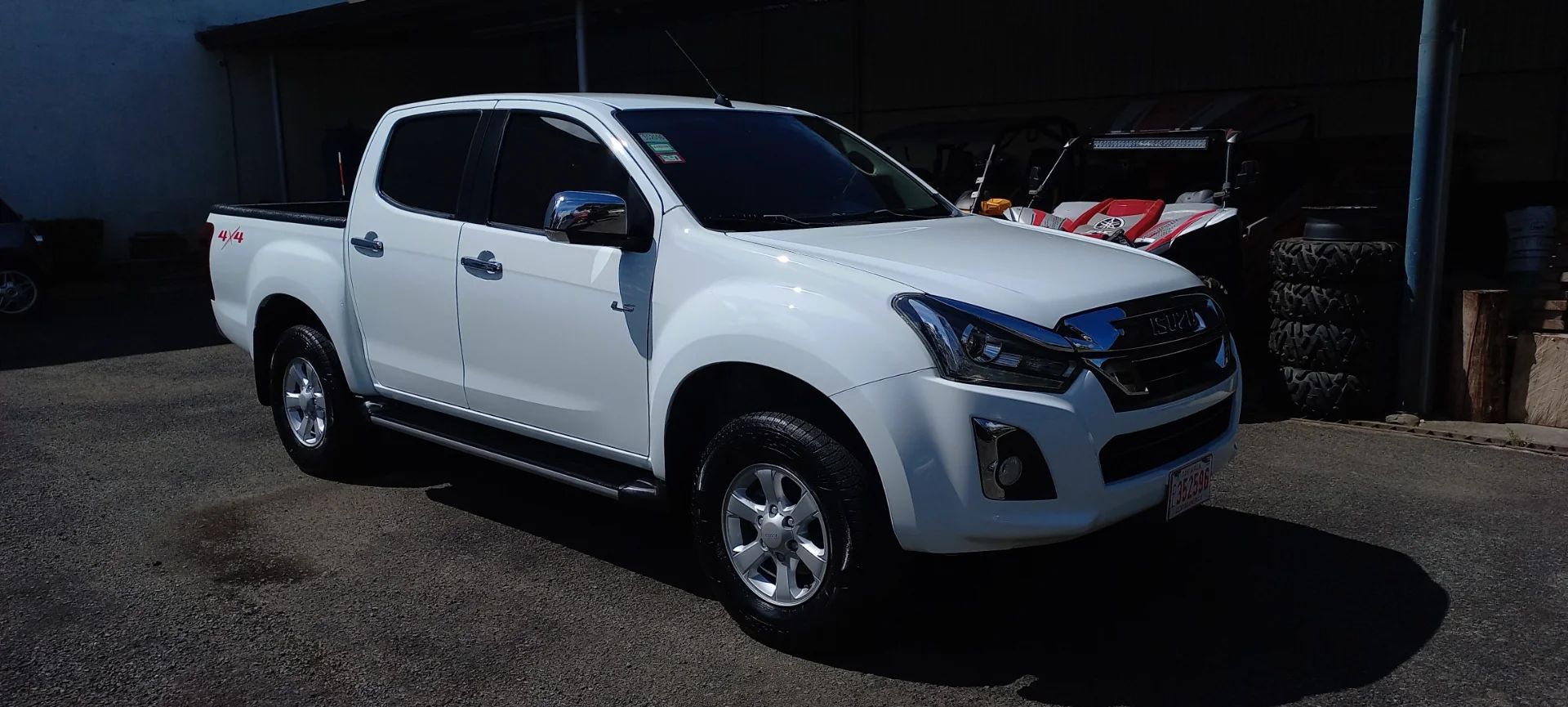 Isuzu D-Max - Image 10