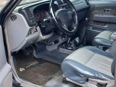 Nissan Frontier - Image 8