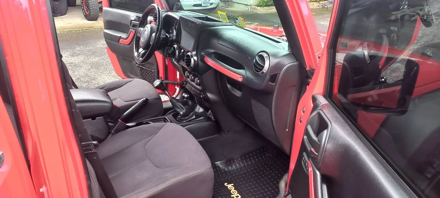 Jeep Wrangler Sport - Image 4