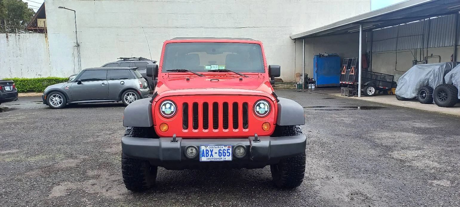 Jeep Wrangler Sport - Image 1