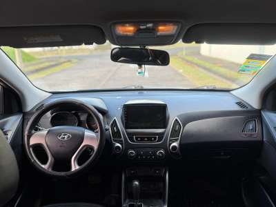 Hyundai Tucson - Image 2