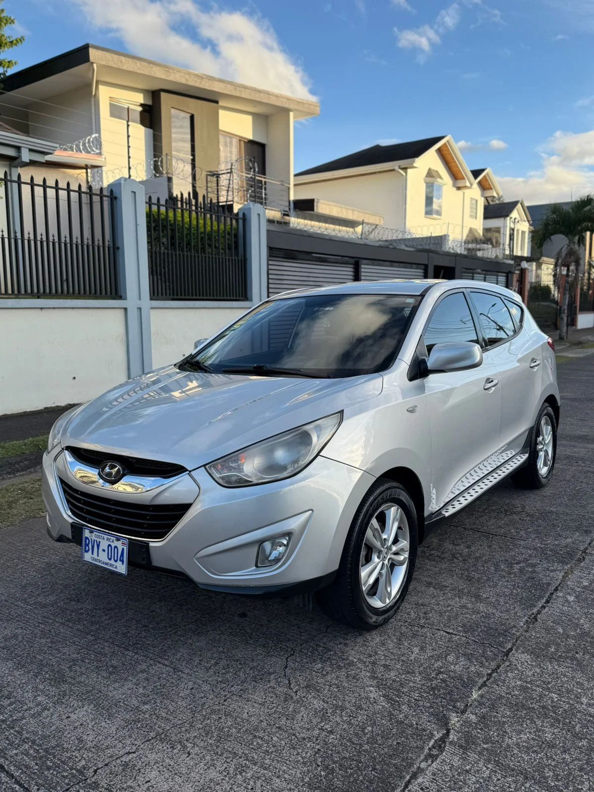Hyundai Tucson - Image 1