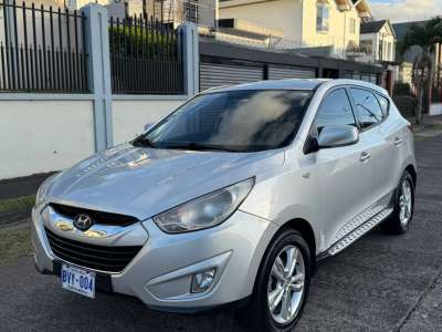 Hyundai Tucson - Image 1