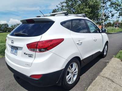 Hyundai Tucson - Image 2