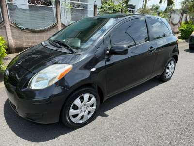 Toyota Yaris - Image 2