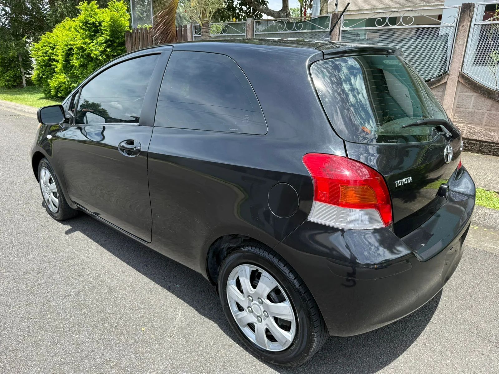 Toyota Yaris - Image 3