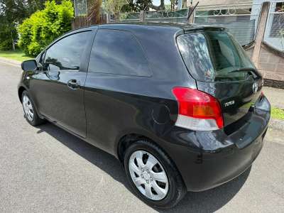 Toyota Yaris - Image 3