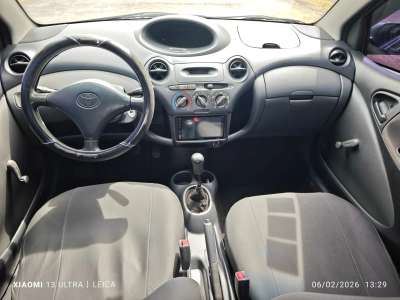 Toyota Yaris - Image 2