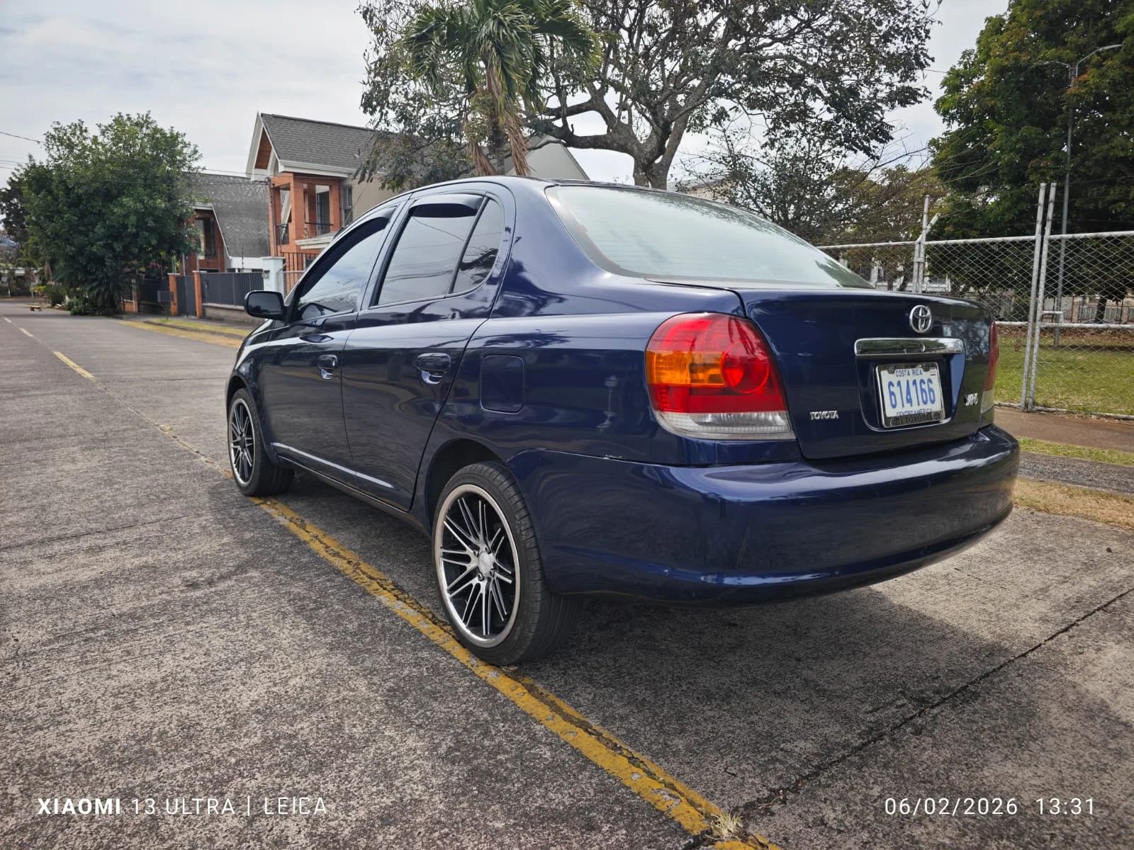 Toyota Yaris - Image 9