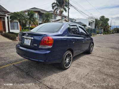 Toyota Yaris - Image 11