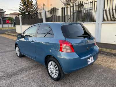 Toyota Yaris - Image 4