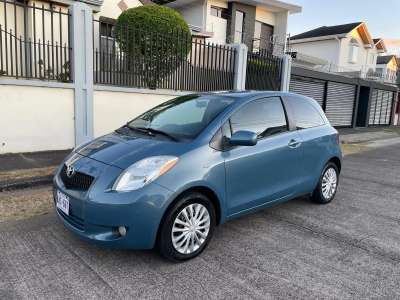 Toyota Yaris - Image 1