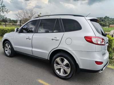 Hyundai Santa Fe - Image 4