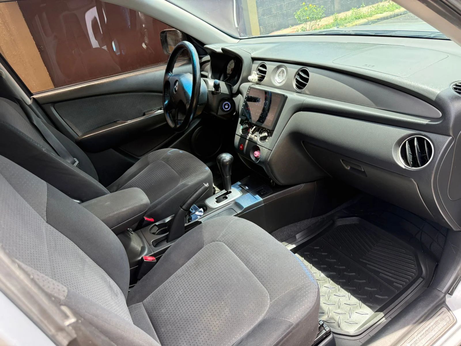 Mitsubishi Outlander - Image 4