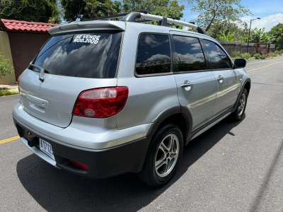 Mitsubishi Outlander - Image 5