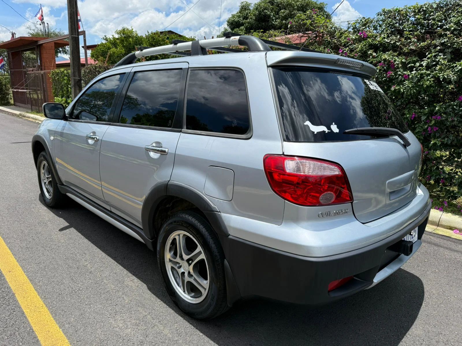 Mitsubishi Outlander - Image 6