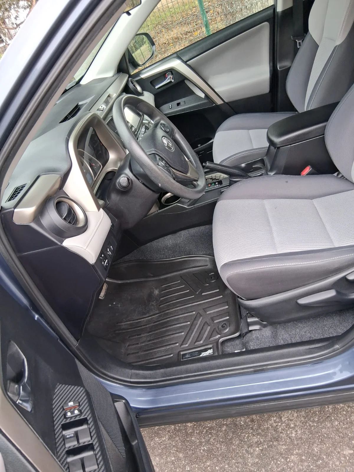 Toyota RAV4 - Image 4