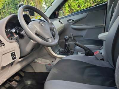 Toyota Corolla S - Image 4