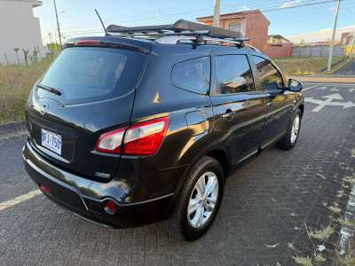 Nissan Qashqai+2 - Image 2