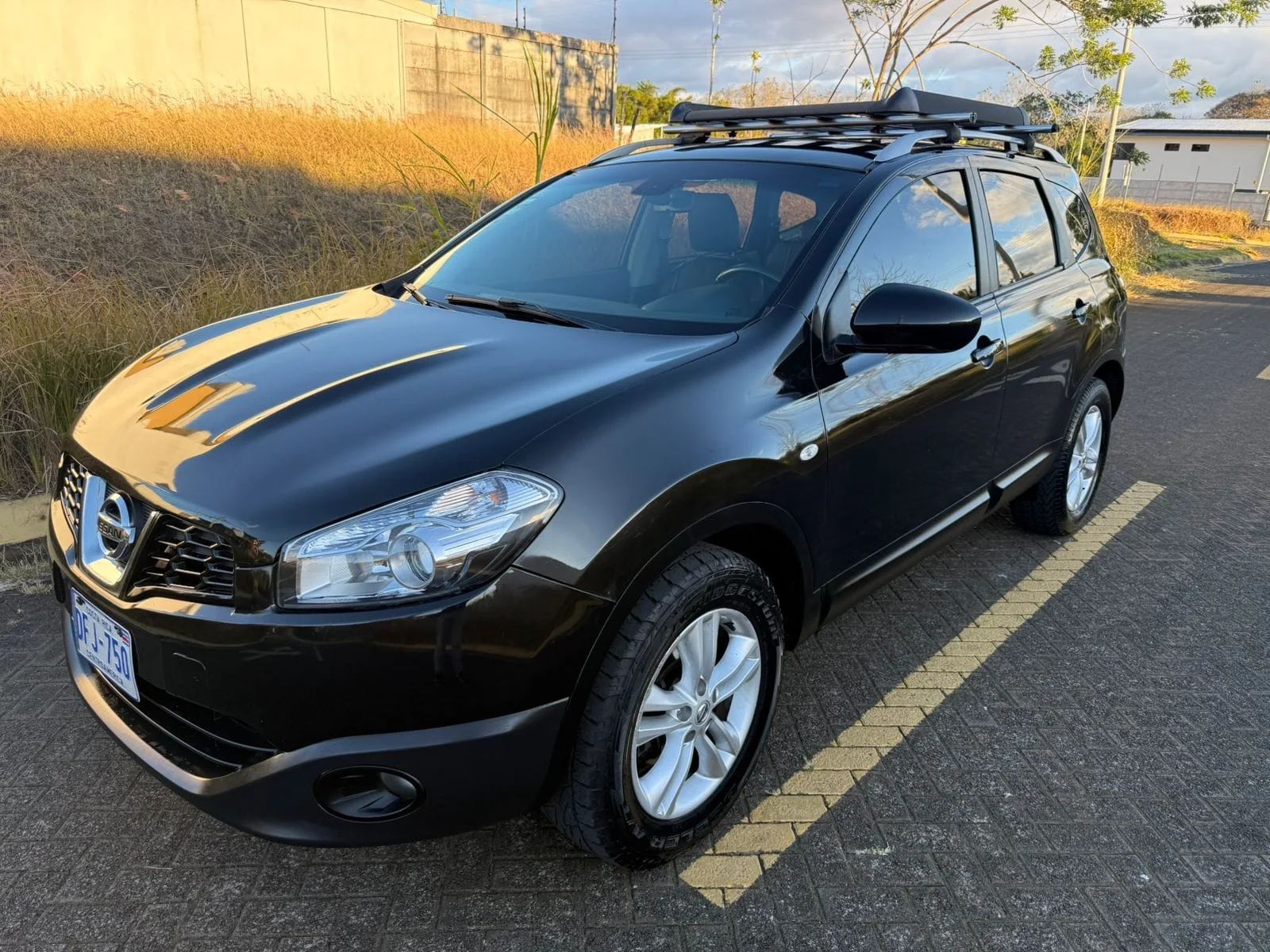 Nissan Qashqai+2 - Image 1
