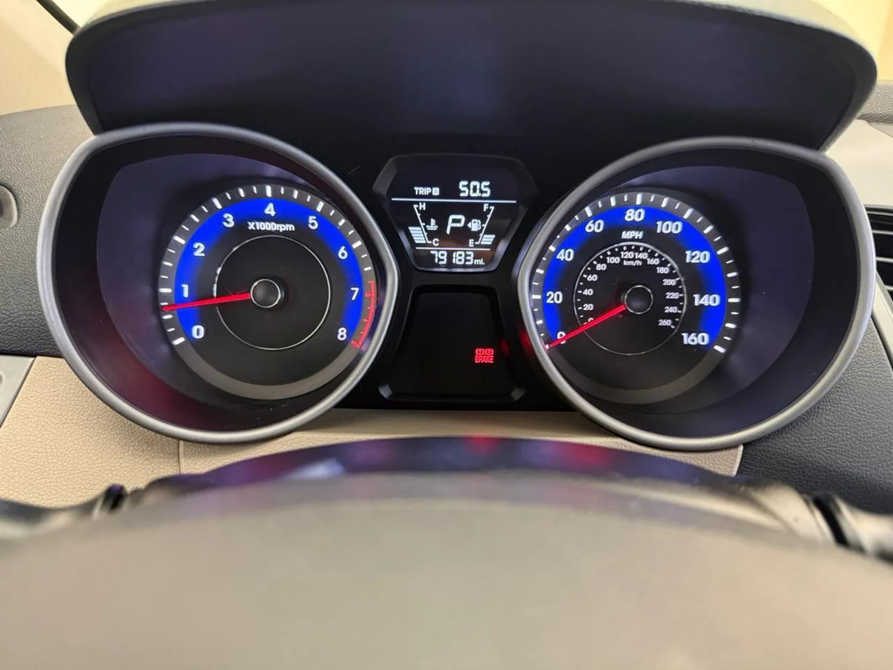 Hyundai Elantra - Image 2