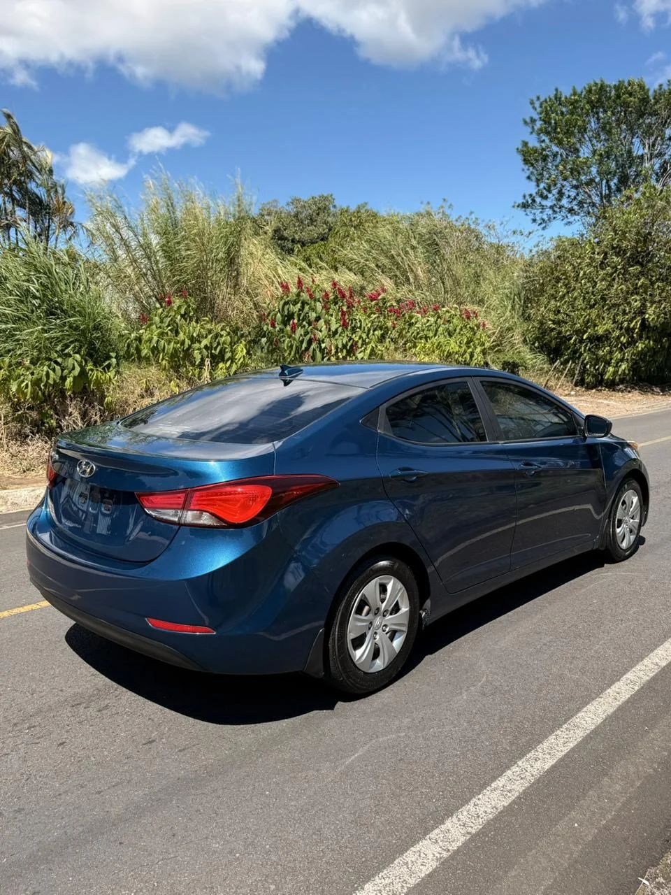 Hyundai Elantra - Image 7