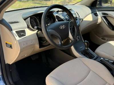 Hyundai Elantra - Image 8