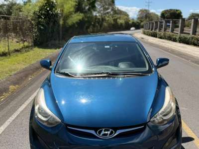 Hyundai Elantra - Image 9