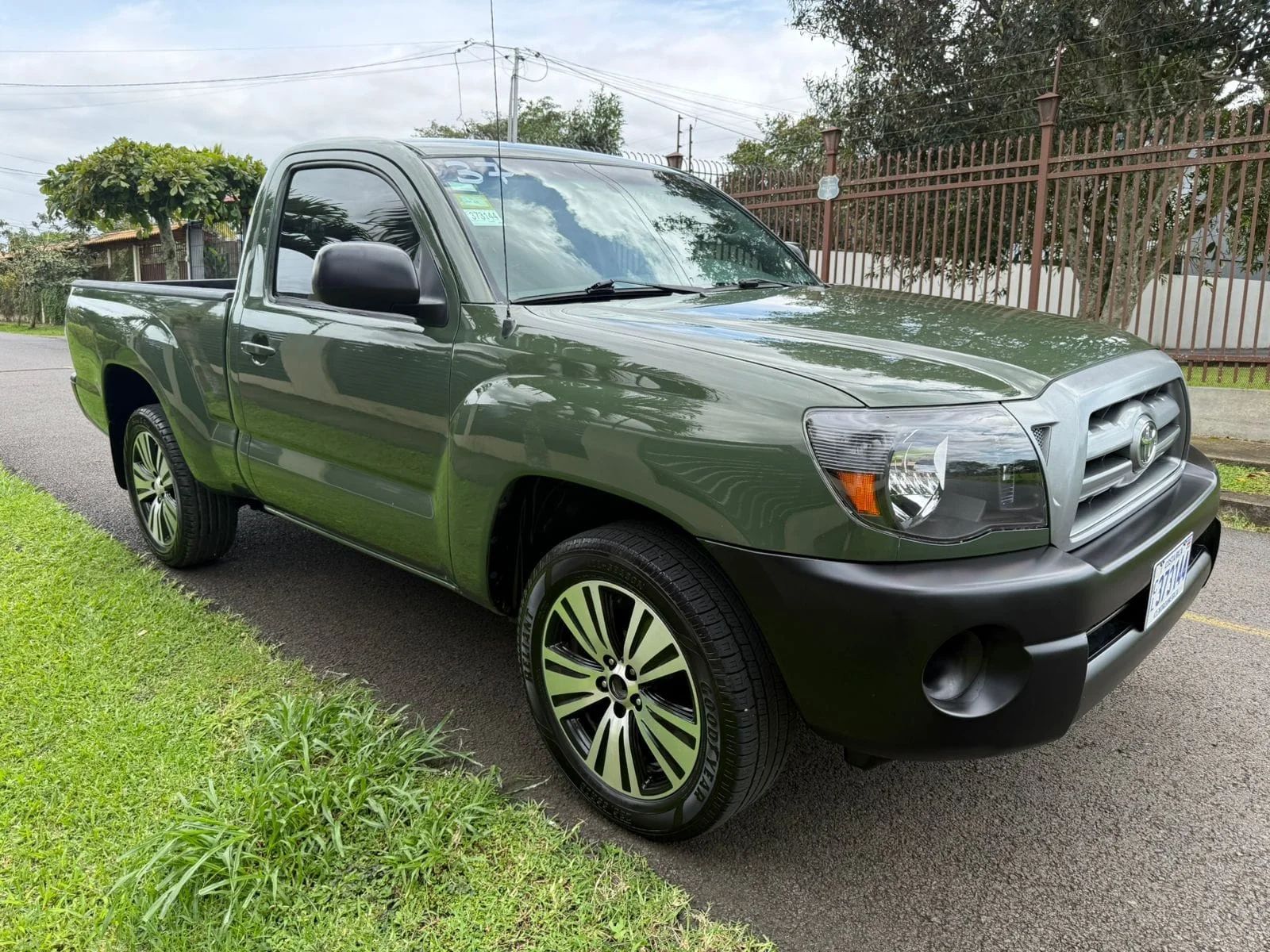 Toyota Tacoma - Image 1