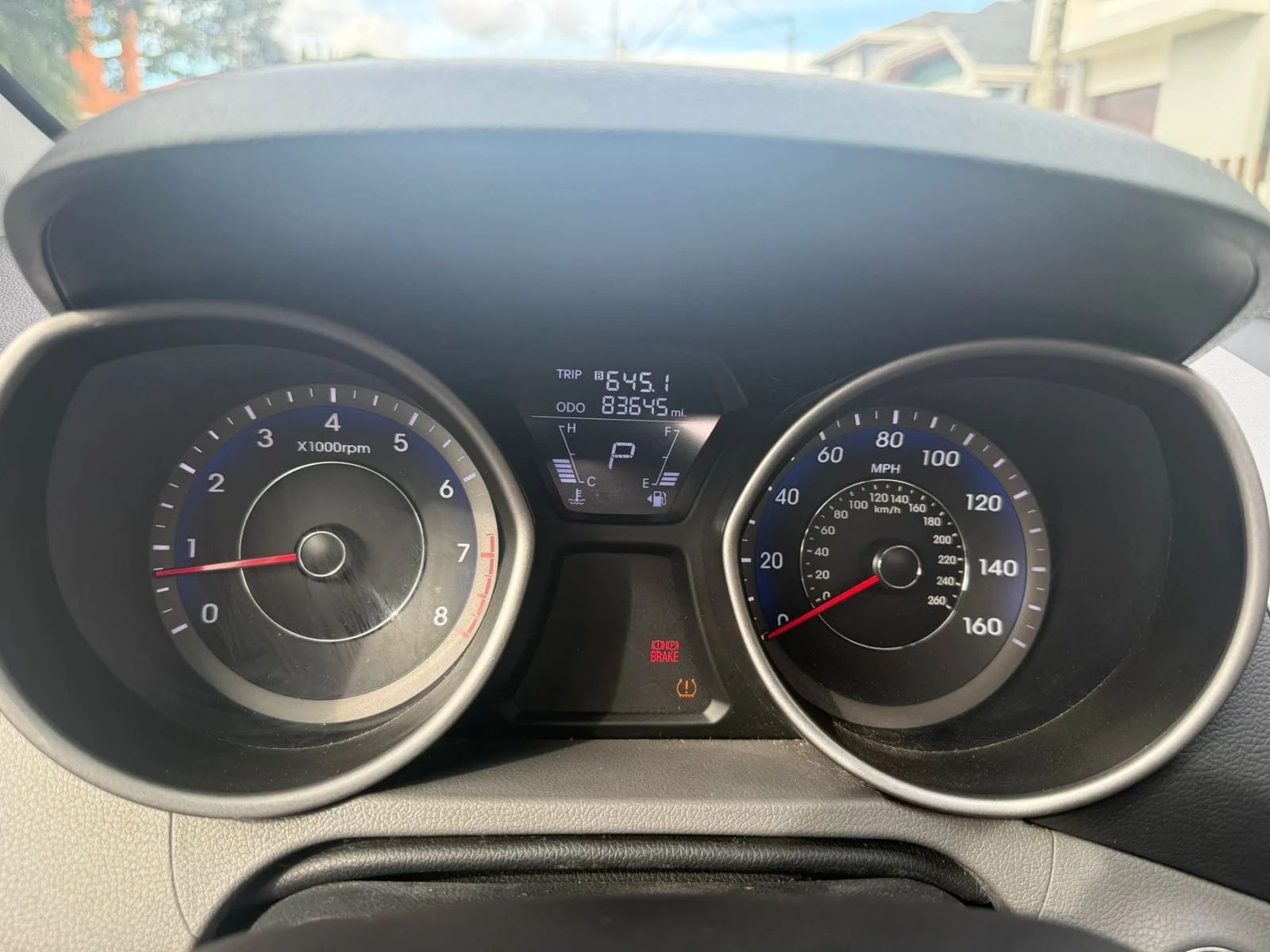 Hyundai Elantra - Image 7