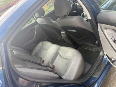 Hyundai Elantra - Image 9