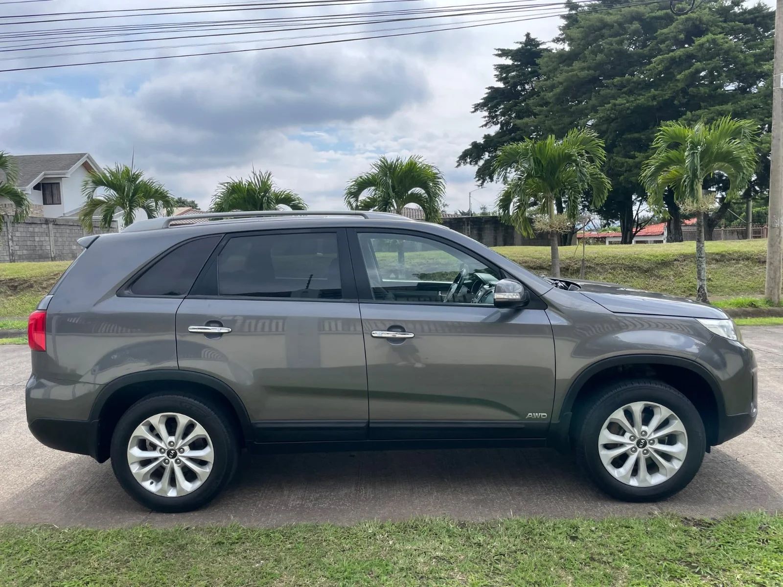 Kia Sorento - Image 4