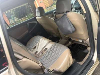 Toyota RAV4 - Image 7