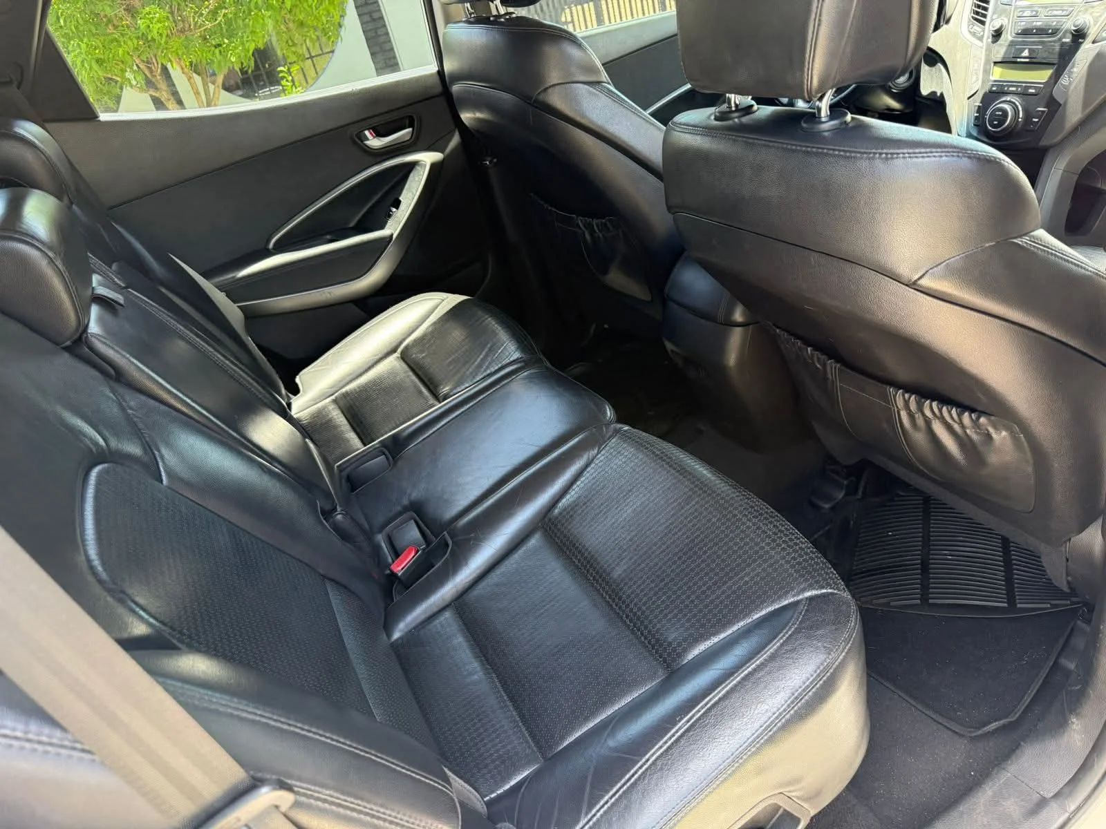 Hyundai Santa Fe - Image 2