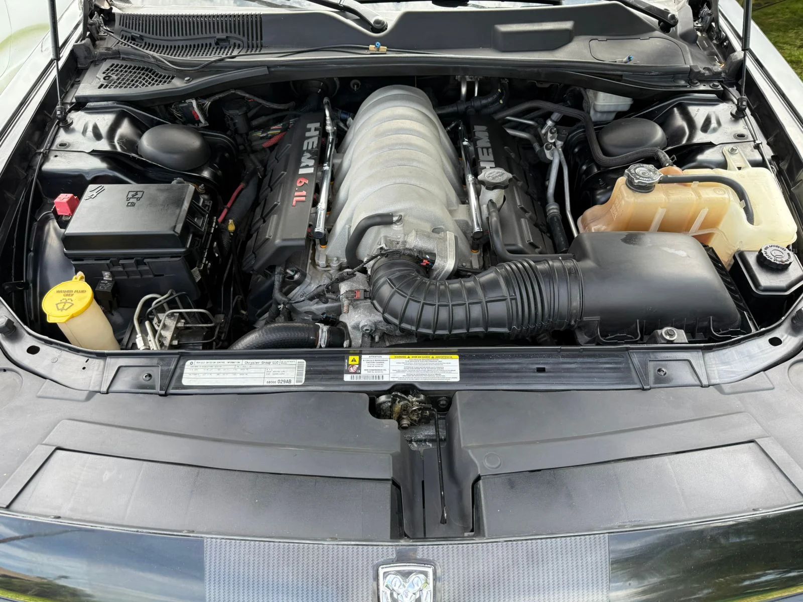 Dodge Challenger SRT - Image 2