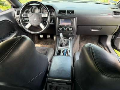 Dodge Challenger SRT - Image 5