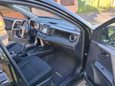 Toyota RAV4 - Image 2