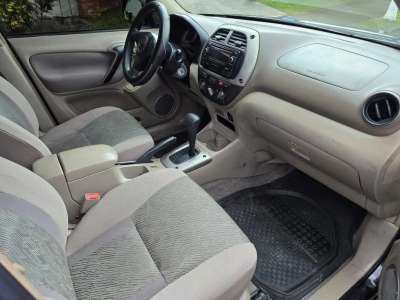 Toyota RAV4 - Image 6