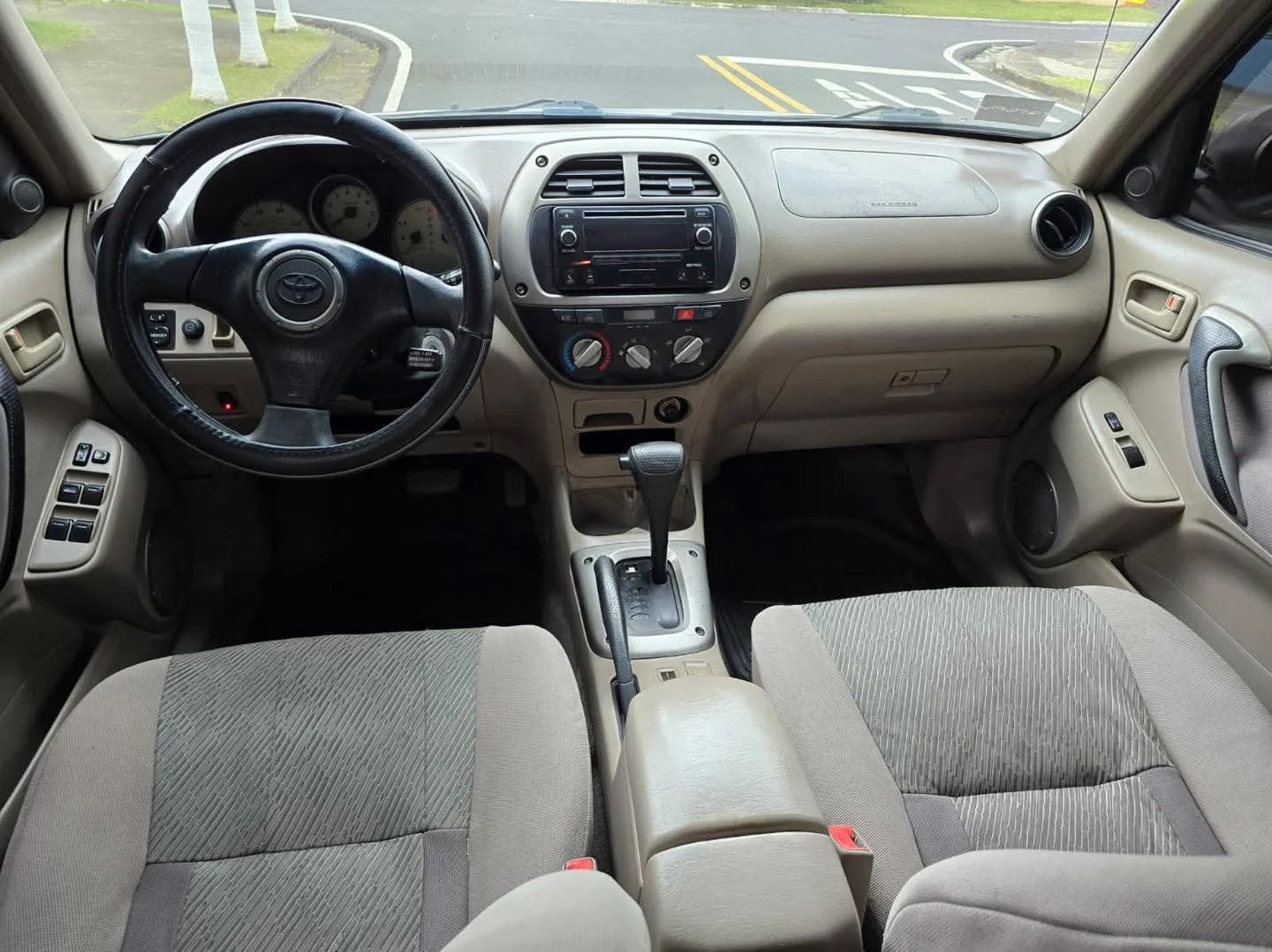Toyota RAV4 - Image 7