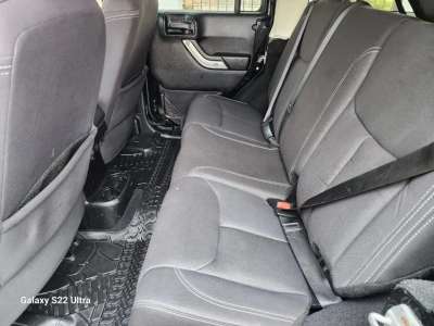 Jeep Wrangler Sahara - Image 2