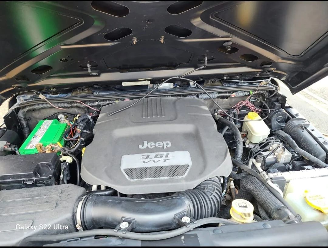 Jeep Wrangler Sahara - Image 3