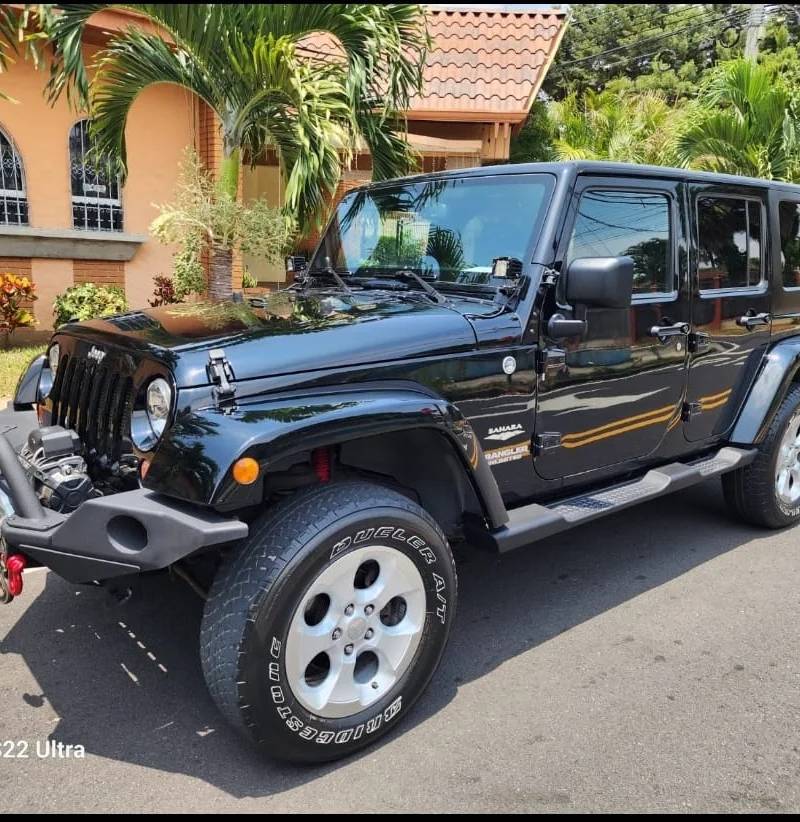2013 Jeep Wrangler Sahara