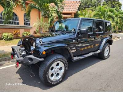 Jeep Wrangler Sahara - Image 1